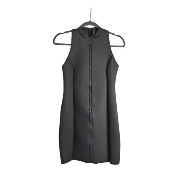 SKIMS Rubberized Scuba Swim Mock Neck Gray Chalk Dress NWT, Women's Medium - Picture 1 of 13